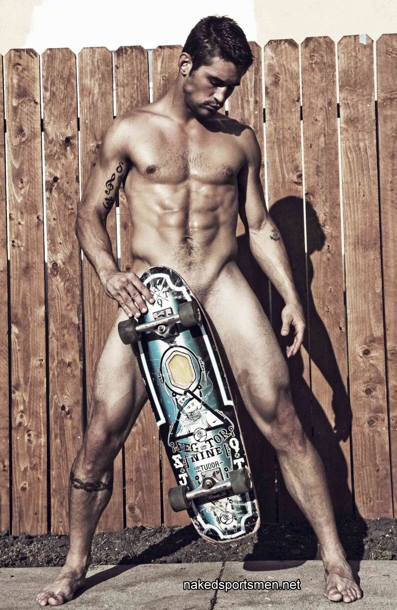 Muscle skater naked